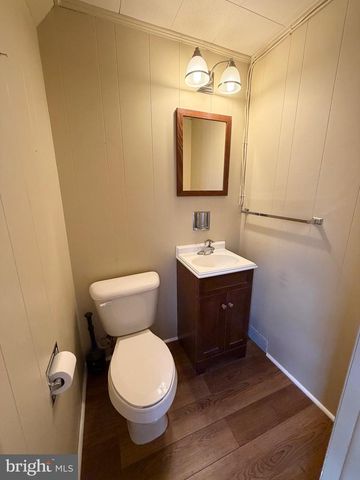 903 FOX MEADOW ROAD, Chambersburg, PA 17202