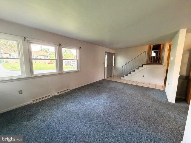 903 FOX MEADOW ROAD, Chambersburg, PA 17202