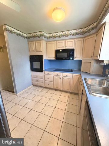 903 FOX MEADOW ROAD, Chambersburg, PA 17202