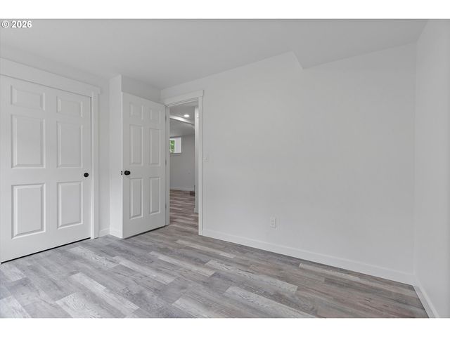 14214 Se CRYSTAL SPRINGS Blvd, Portland, OR 97236