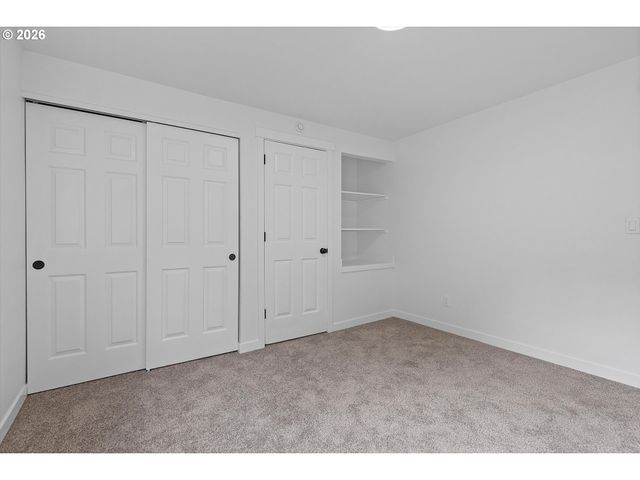 14214 Se CRYSTAL SPRINGS Blvd, Portland, OR 97236