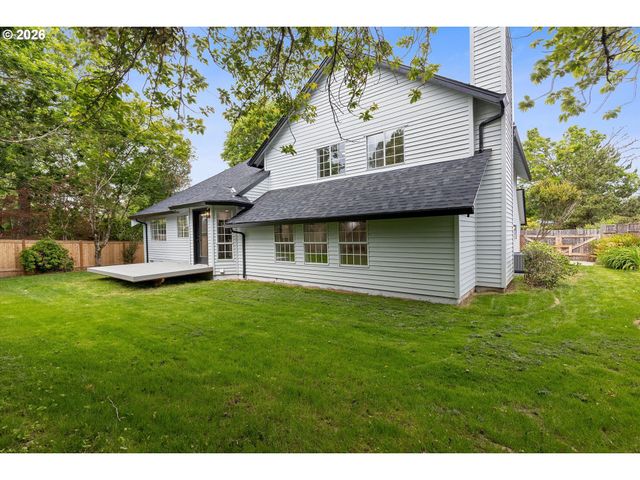 14214 Se CRYSTAL SPRINGS Blvd, Portland, OR 97236