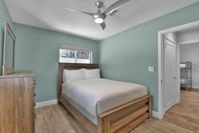 1920 NE 52nd Street, Fort Lauderdale, FL 33308