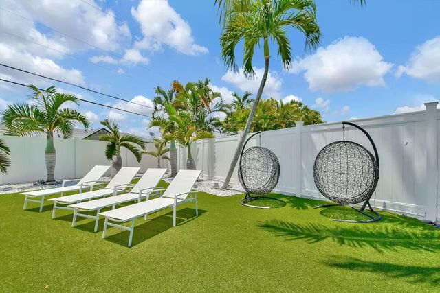 1920 NE 52nd Street, Fort Lauderdale, FL 33308