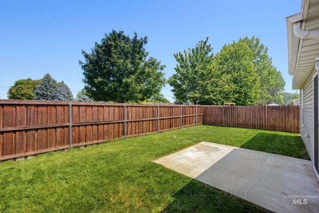 9654 W Weir Hollis Drive, Boise, ID 83709