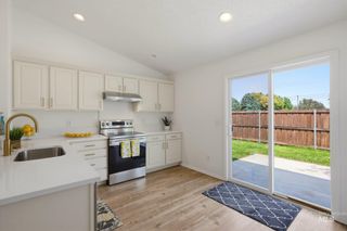 9654 W Weir Hollis Drive, Boise, ID 83709