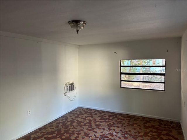 1106 WOODLAWN AVENUE, Plant City, FL 33563