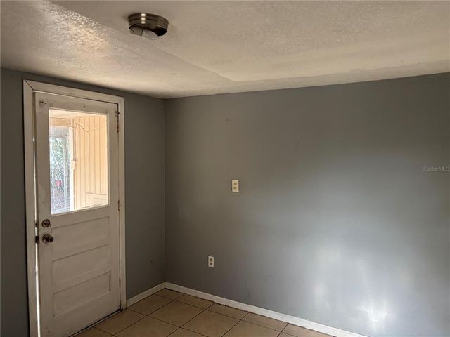 1106 WOODLAWN AVENUE, Plant City, FL 33563