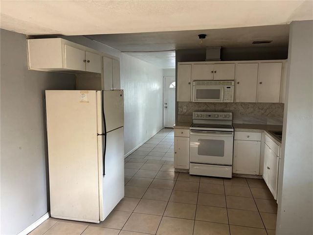 1106 WOODLAWN AVENUE, Plant City, FL 33563