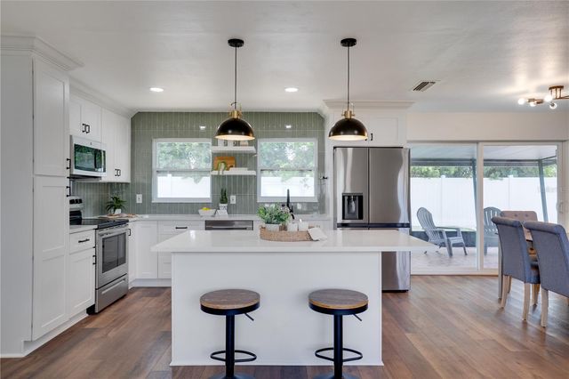 11932 85TH TERRACE, Seminole, FL 33772