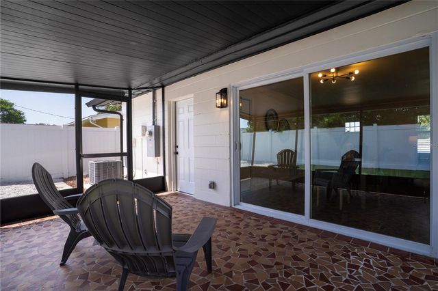 11932 85TH TERRACE, Seminole, FL 33772