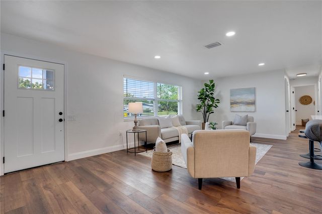 11932 85TH TERRACE, Seminole, FL 33772