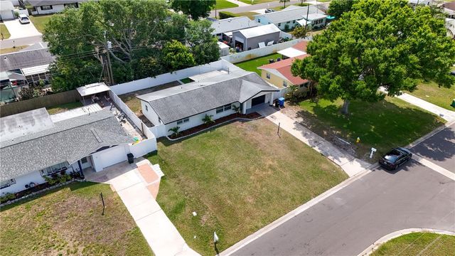 11932 85TH TERRACE, Seminole, FL 33772