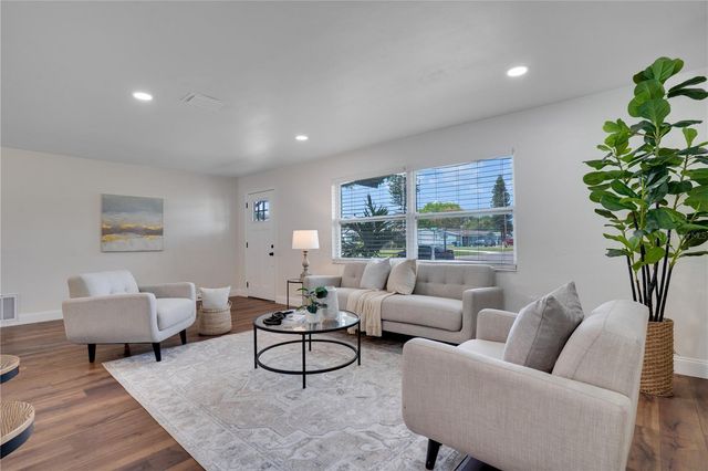 11932 85TH TERRACE, Seminole, FL 33772