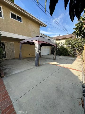 2703 Gates Avenue, Redondo Beach, CA 90278
