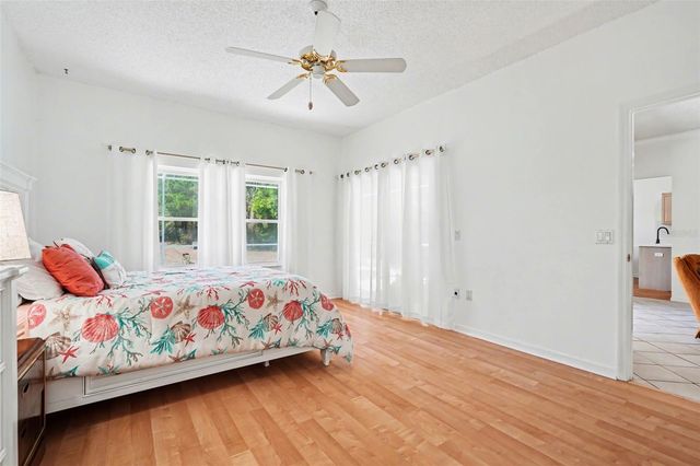 10093 HOLLY BERRY DRIVE, Weeki Wachee, FL 34613