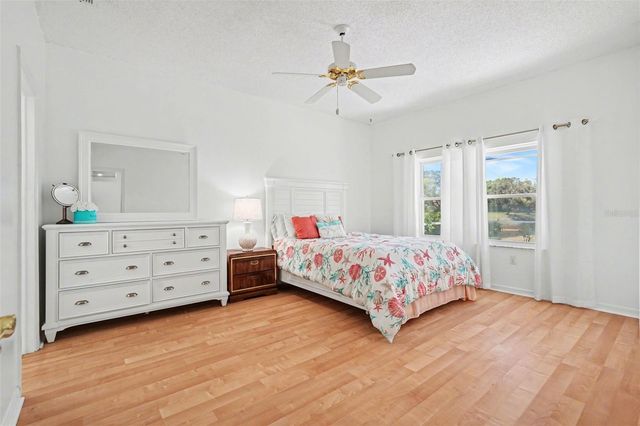 10093 HOLLY BERRY DRIVE, Weeki Wachee, FL 34613