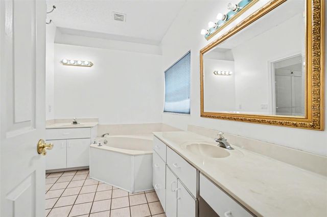 10093 HOLLY BERRY DRIVE, Weeki Wachee, FL 34613