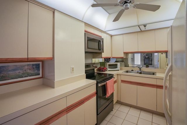 176 Helios Drive 102, Jupiter, FL 33477