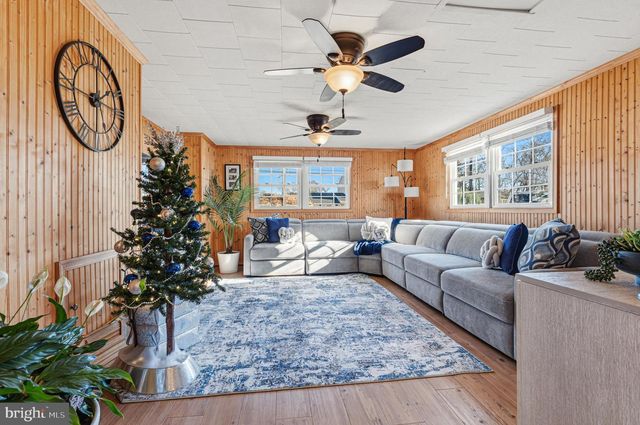 2322 LODGE FOREST DR, Baltimore, MD 21219