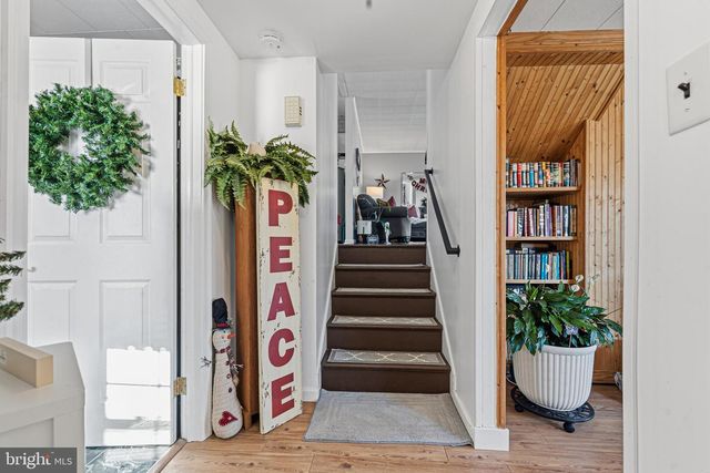 2322 LODGE FOREST DR, Baltimore, MD 21219