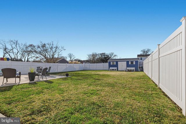 2322 LODGE FOREST DR, Baltimore, MD 21219