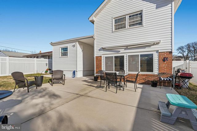 2322 LODGE FOREST DR, Baltimore, MD 21219