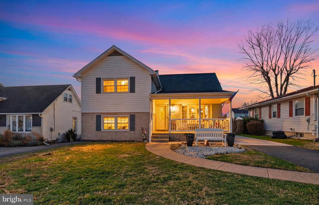 2322 LODGE FOREST DR, Baltimore, MD 21219