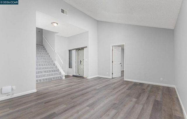 170 Opal Dr, Vallejo, CA 94589