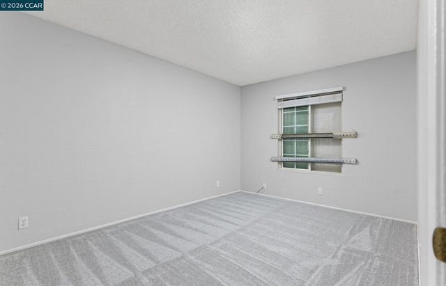 170 Opal Dr, Vallejo, CA 94589