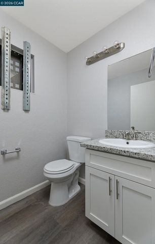 170 Opal Dr, Vallejo, CA 94589