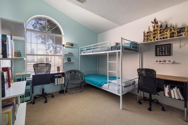 1340 Bellflower Drive NE, Rio Rancho, NM 87144