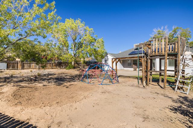 1340 Bellflower Drive NE, Rio Rancho, NM 87144