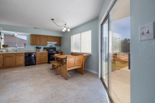 1340 Bellflower Drive NE, Rio Rancho, NM 87144