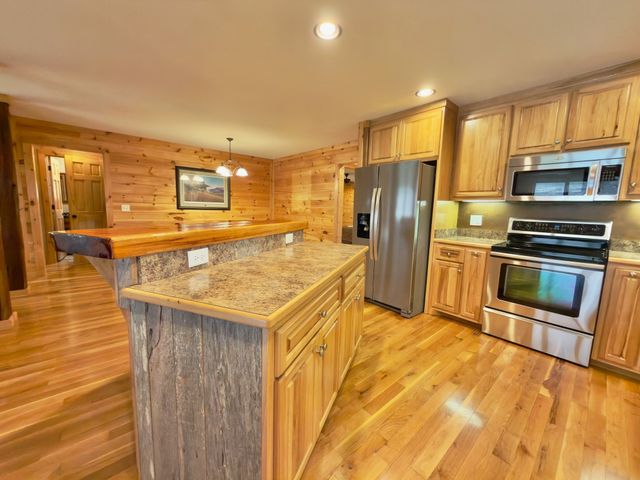 12112 Paw Paw Springs Rd, Arrington, TN 37014