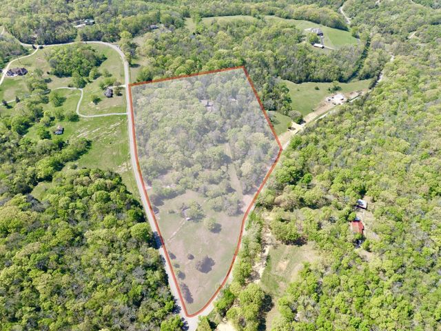 12112 Paw Paw Springs Rd, Arrington, TN 37014