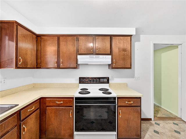 3928 Van Hall St, Marion, NY 14505