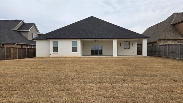 5812 Windstone Drive, Norman, OK 73072