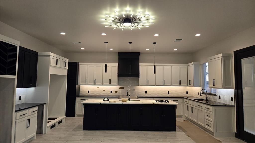 5812 Windstone Drive, Norman, OK 73072