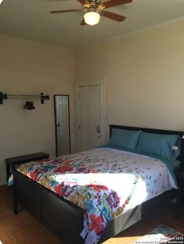 1901 interstate 35, San Antonio, TX 78208