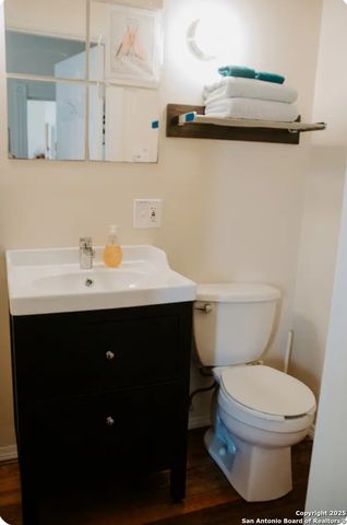 1901 interstate 35, San Antonio, TX 78208