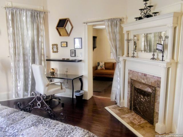 1901 interstate 35, San Antonio, TX 78208