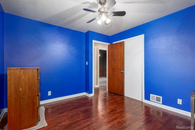 322 North Dr., Davison, MI 48423