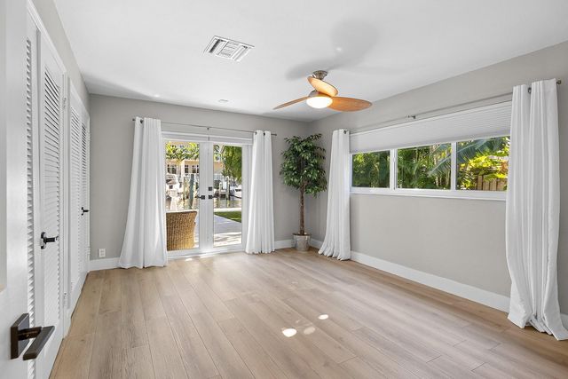 1370 E Terra Mar Dr, Pompano Beach, FL 33062