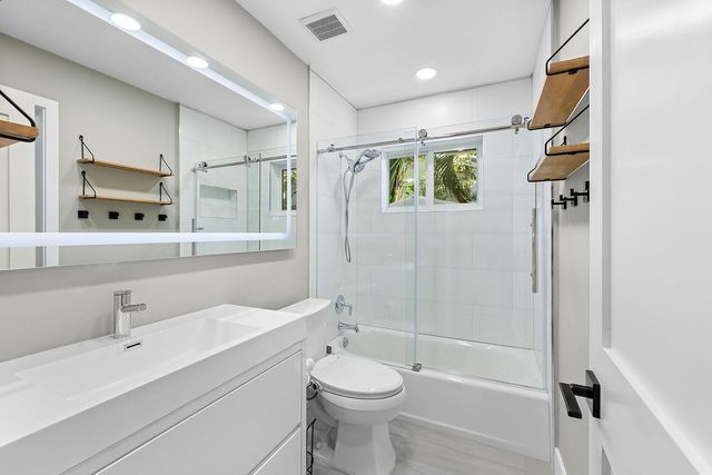 1370 E Terra Mar Dr, Pompano Beach, FL 33062