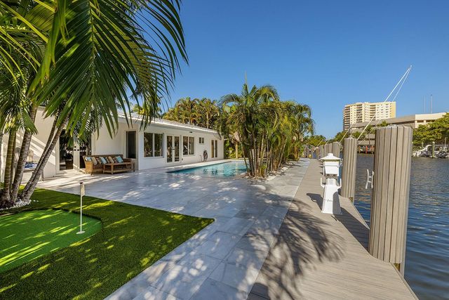 1370 E Terra Mar Dr, Pompano Beach, FL 33062