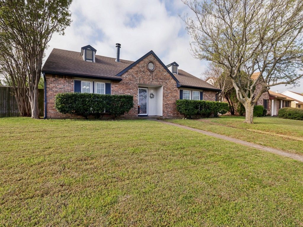 431 Whitney Street, Cedar Hill, TX 75104