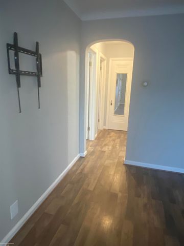 21600 Gaukler Street, Saint Clair Shores, MI 48080