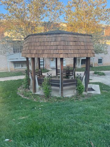 175 Malabu Drive Drive 32, Lexington, KY 40503