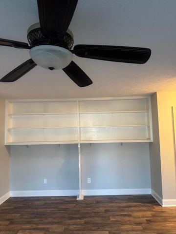 175 Malabu Drive Drive 32, Lexington, KY 40503